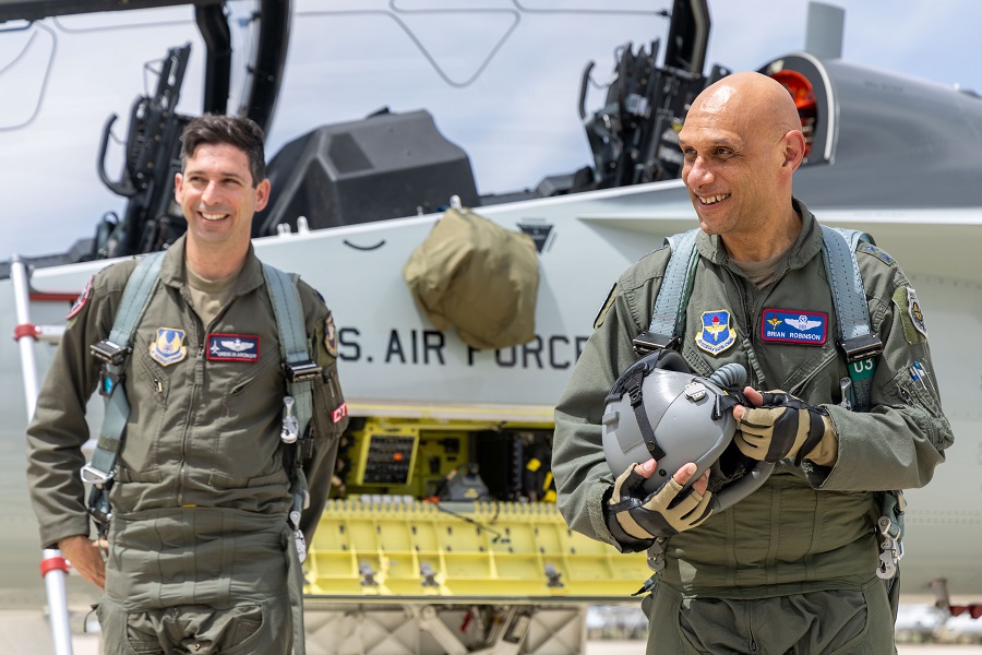 Historic Flight: AETC commander becomes first non-test pilot to fly T-7A Red Hawk