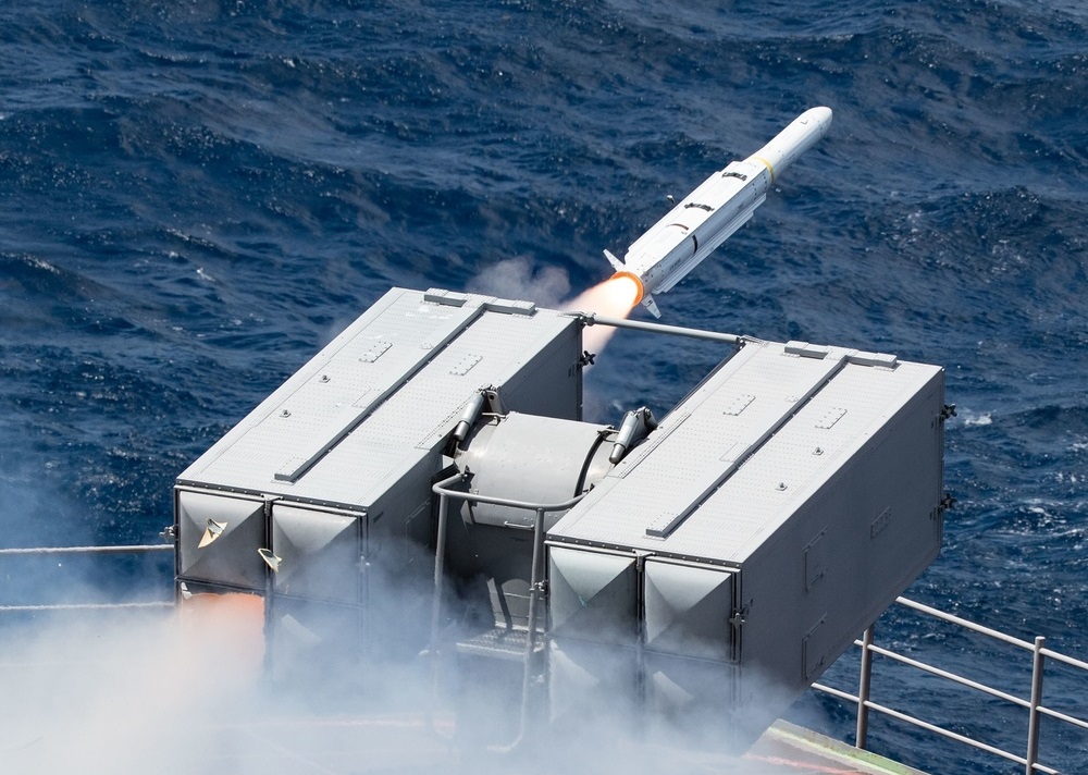 Raytheon has signed a $250 million contract with Japan’s Mitsubishi Electric Corporation (MELCO) for the licensed production of the ESSM Block 2 missile system. The agreement, arranged as a Direct Commercial Sale, will see Raytheon supply missile kits, components, and technical support for local production in Japan.