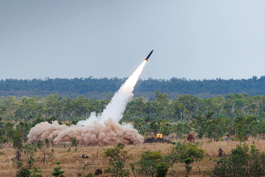 Australia has successfully test-fired the Precision Strike Missile (PrSM) on its soil for the first time, marking a major step forward in the Albanese Government’s commitment to rapidly enhance the Australian Defence Force’s (ADF) long-range strike capability. The missile, jointly developed with the United States, has a range exceeding 500 kilometres and is central to strengthening Australia’s land and maritime strike power.