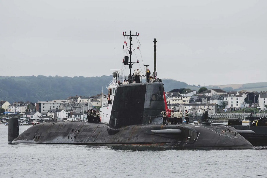 Royal Navy: HMS Astute submarine concludes record-breaking front-line service