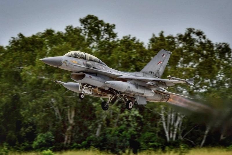 Thai F-16 fighters conduct precision strikes on Cambodian indirect fire sites