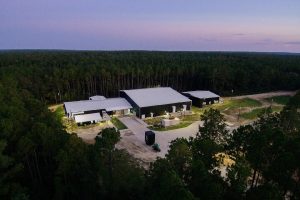 American defence technology firm Anduril Industries has announced the opening of a new full-rate Solid Rocket Motor (SRM) manufacturing facility in McHenry, Mississippi. With this move, Anduril becomes the third significant SRM supplier in the United States, aiming to address critical shortfalls in missile component production.