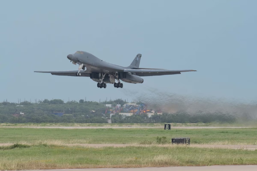 B-1B Lancer strategic bombers from Dyess AFB showcase agility at Red Flag-Nellis 25-3