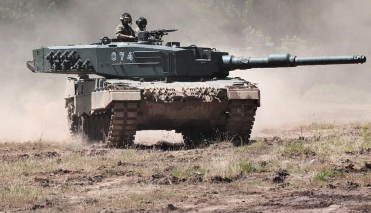 Czech Republic signs EUR 250 mln Leopard 2A4 tank service deal with Rheinmetall Landsysteme