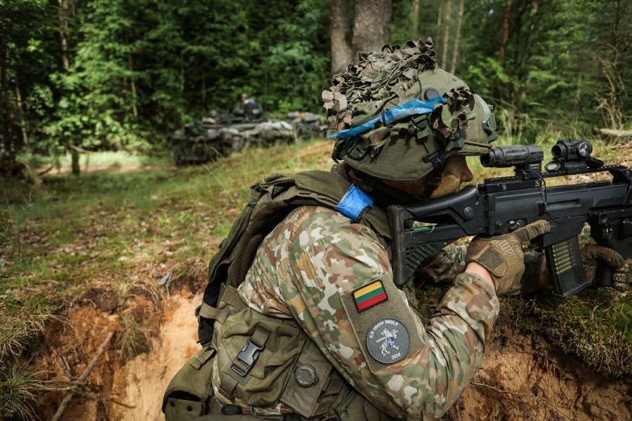 Lithuania publishes plans for three-layer defence line on border with Russia