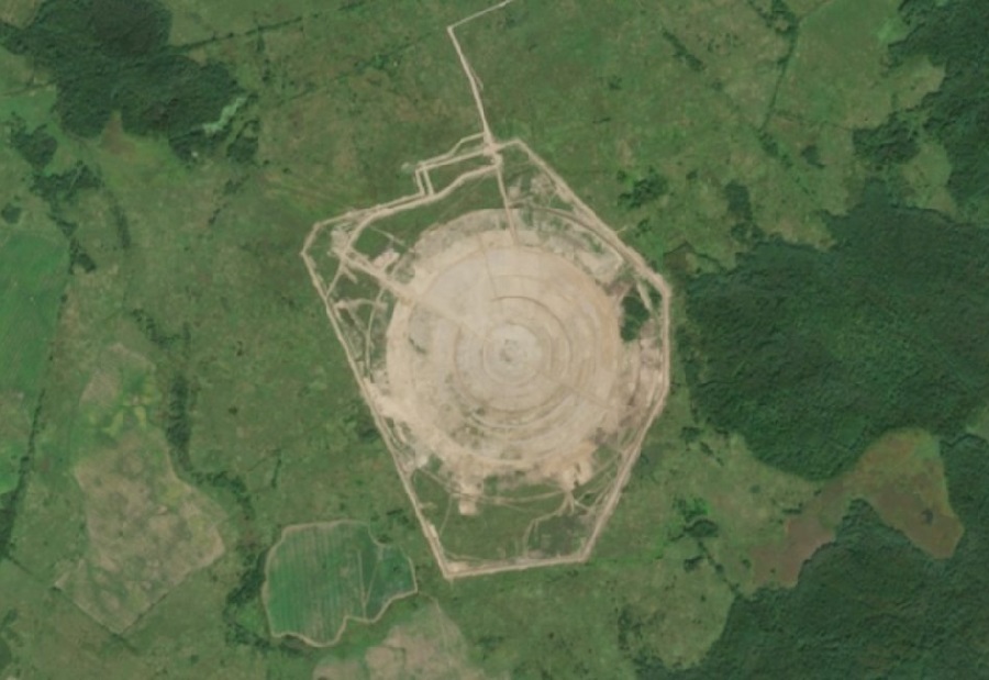 Satellite images show Russia building 1.6 km antenna array to spy on NATO from Kaliningrad