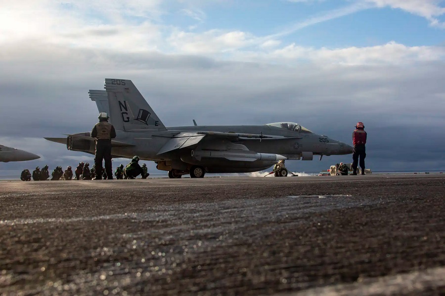The AIM-174B missile has reappeared in the Pacific, this time during Northern Edge 2025, a large-scale joint exercise in Alaska centred on new tactics and rapidly proliferating weapons. The missile was flown from the USS Abraham Lincoln (CVN 72), the latest U.S. Navy carrier confirmed to operate the secretive air-launched SM-6 variant.