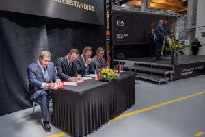 Excalibur Army and KNDS Deutschland signed a memorandum of understanding to establish long-term cooperation in the maintenance, repair and modernisation of Leopard 2A8 main battle tanks operated by the Army of the Czech Republic. The memorandum is intended to provide a framework for effective support of the operation and lifecycle of this equipment within the Czech Republic.