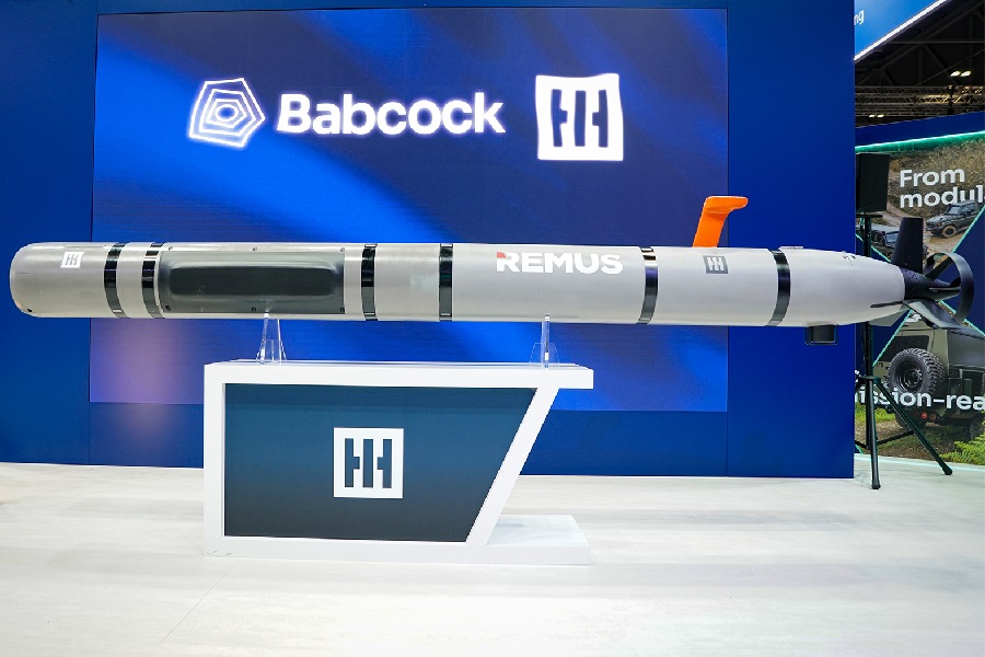 HII and Babcock partner to integrate UUVs with submarine weapon handling systems