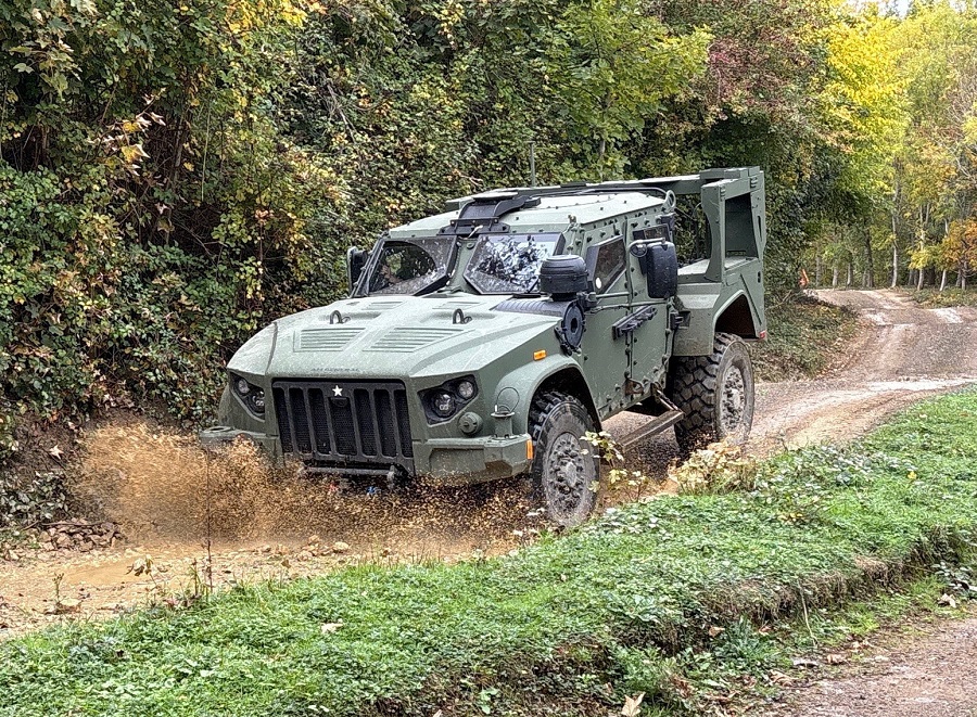 AM General showcases tactical vehicles to UK Ministry of Defence, confirms partnership with Marshall Land Systems