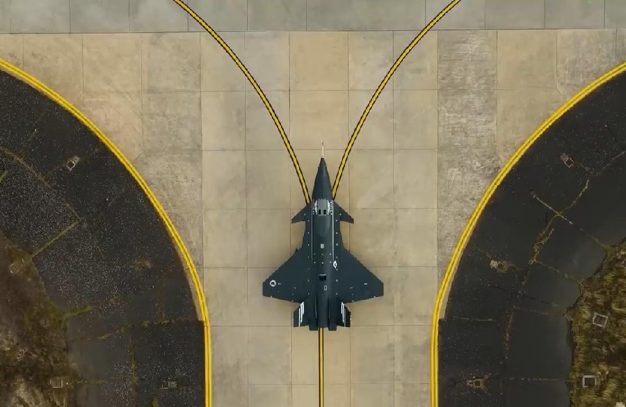 Kizilelma unmanned fighter jet conducts second flight test with Roketsan’s TEBER-82 precision-guided bomb