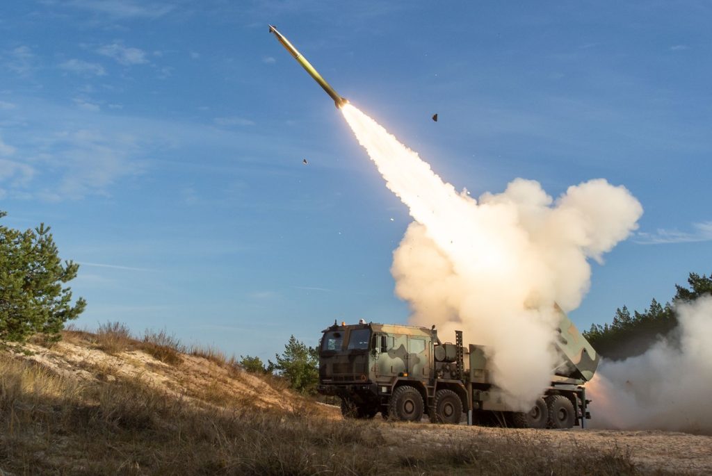 Estonia has signed a defence cooperation agreement with South Korea to purchase K239 Chunmoo rocket launchers, supplementing its existing US HIMARS systems. The agreement was signed in Seoul by Estonian Minister of Defence Hanno Pevkur and South Korean Minister of Defence Ahn Gyu-back.