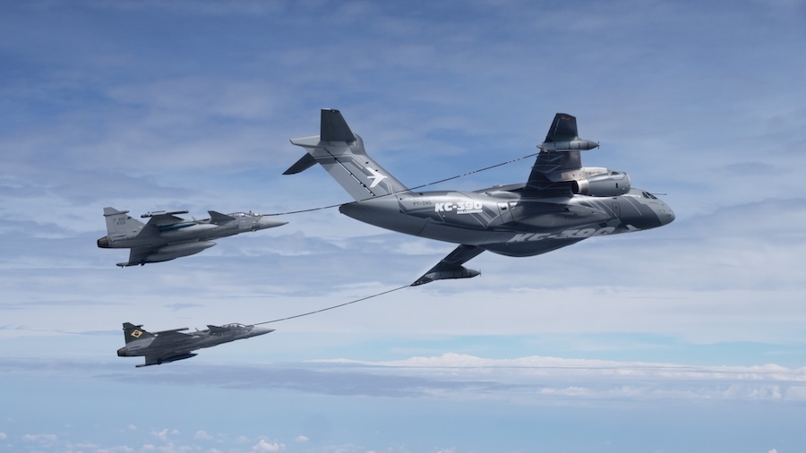 Gripen E and KC-390 complete refuelling certification flights in key step for Brazilian Air Force