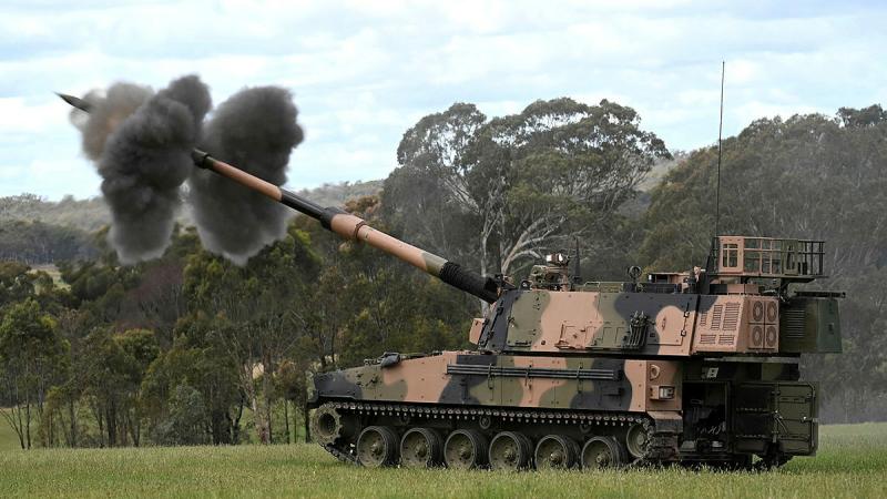 Australian Army fires AS9 Huntsman howitzer on home soil for first time in capability milestone