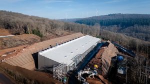 Diehl Defence has opened a new missile integration centre at its Nonnweiler site in Saarland, completing another major construction project within its ongoing expansion programme. The new production building was officially handed over during a ceremony attended by regional political representatives following the completion of construction work.