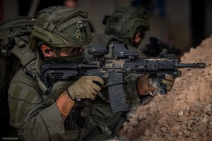 The Israel Ministry of Defense and the Israel Defense Forces have completed the distribution of thousands of ARAD rifles produced by Israel Weapon Industries to rapid response teams across the country. The rollout marks the completion of a procurement programme focused on standardised, domestically produced defence systems, according to the announcement from Kiryat Gat.