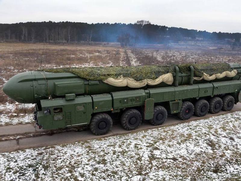 Ukraine’s foreign intelligence says Russia has only a few Oreshnik missiles and plans limited serial production