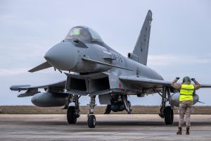 Three Spanish Air and Space Force Eurofighter Typhoons, supported by an A400M aircraft, have deployed to Mihail Kogălniceanu Air Base in Romania to reinforce NATO’s flexible and scalable posture on the Eastern Flank. The Spanish detachment will operate alongside German Air Force personnel already stationed at the base.