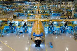 Deliveries of new C-130J Super Hercules transport aircraft to the U.S. Air Force were abruptly halted in 2025 due to problems integrating a modified communications system, according to U.S.-based outlet Aviation Week. The issue emerged after Lockheed Martin began installing the updated system to replace outdated electronic components, but testing revealed unspecified incompatibilities, prompting a temporary suspension to ensure the aircraft meet all safety standards.