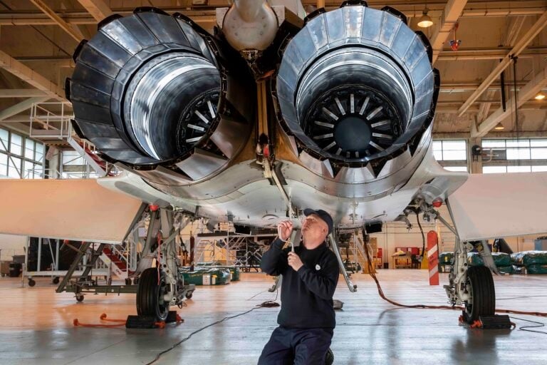 Babcock secures two-year extension to provide technical support services to UK Armed Forces