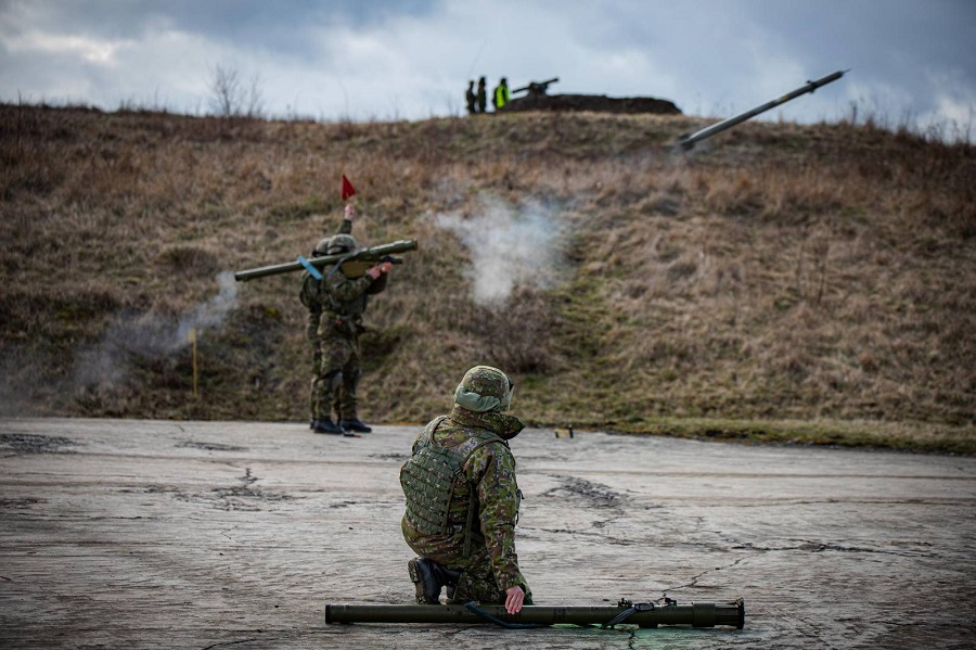Czech Republic to hike military spending to NATO level
