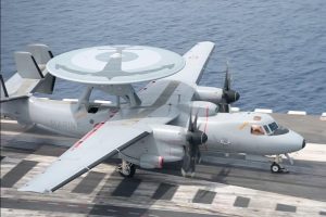 E2C Hawkeye – from French aircraft carrier Charles de Gaulle to Romania