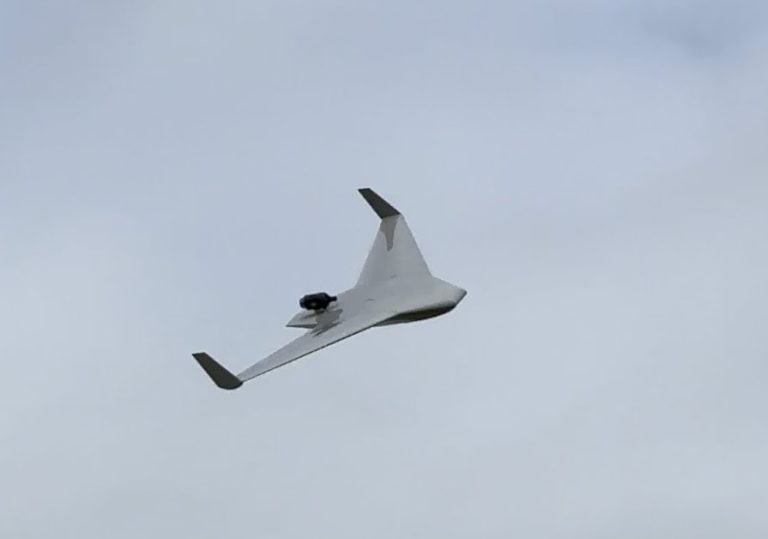 EOS Technologie has recently tested a loitering munition that achieved remarkable speeds of up to 400 km/h. This test is part of the LARINAE programme
