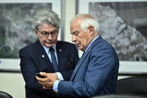 EU defence ministers review EUR 20 billion plan for Ukrainian defence