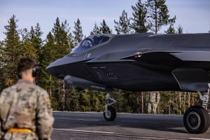 Finnish Air Force prepares for F-35 Lightning II: training with American pilots begins