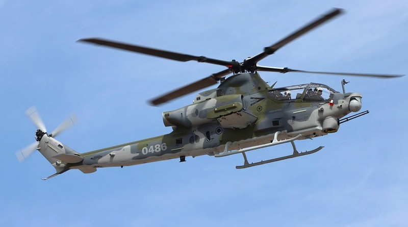 First flight of the Czech Republic AH-1Z Viper attack helicopter [VIDEO]