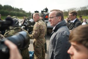 Germany announces 2.7 billion euros military aid package to Ukraine
