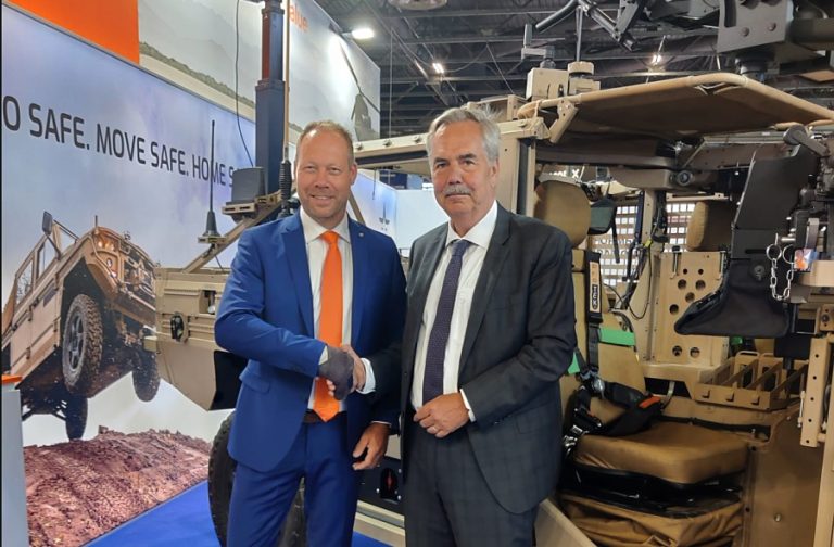 Krauss-Maffei Wegmann and DEFENTURE signed MoU