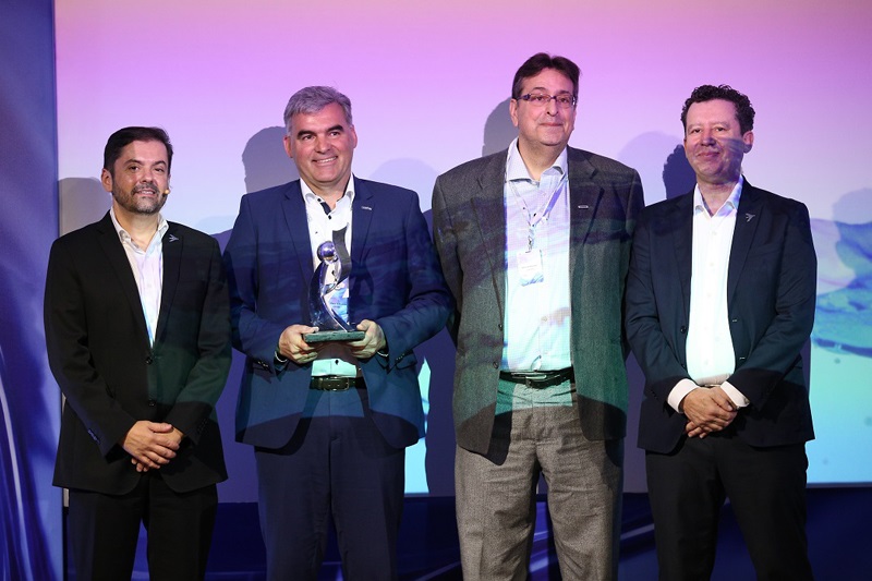 Liebherr-Aerospace receives Best Supplier Award from Embraer