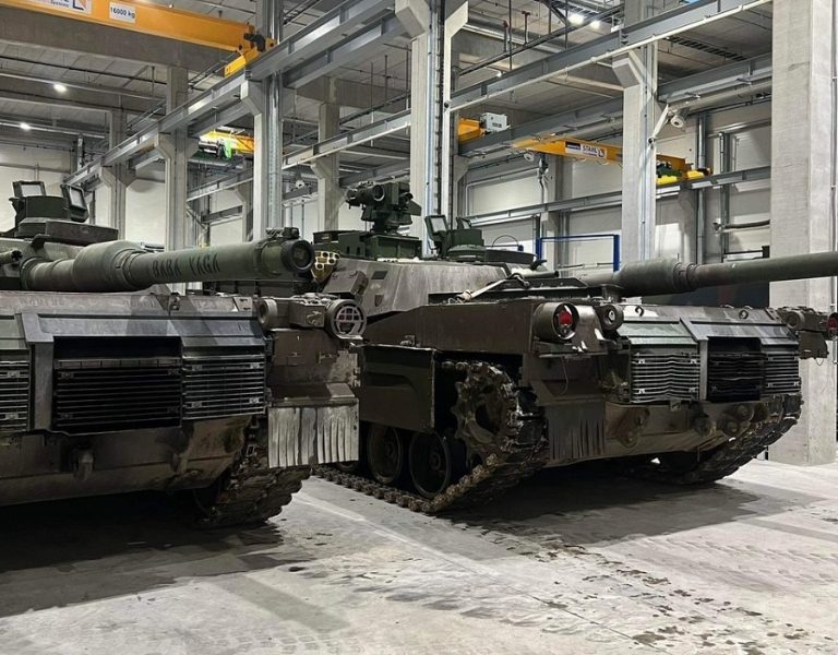 The Logistical Support Command of the Lithuanian Armed Forces starts 2024 with continued commitment to the Allies and delivering on one of the central missions of the Lithuanian Armed Forces logistical capabilities: Host Nation Support. Members of the rotational U.S. force in Lithuania have been maintaining their equipment in the most updated and advanced technical facility of the Lithuanian Armed Forces at Rukla.