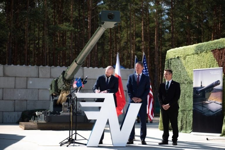 Northrop Grumman and Elaboracja Niewiadów Sp. z o.o. (Grupa Niewiadów) have signed a Memorandum of Understanding (MOU) to explore collaboration on 155mm ammunition for Poland. The agreement includes the potential delivery of Austempered Ductile Iron (ADI) shells and support for the development of artillery rounds tailored to Polish military needs.