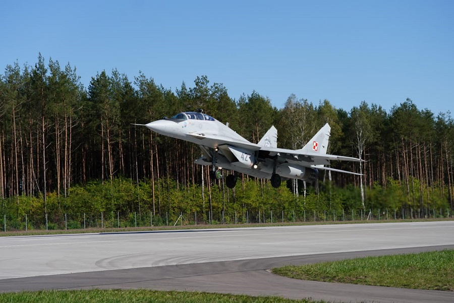 Polish Air Force jets practice highway take-offs and landings