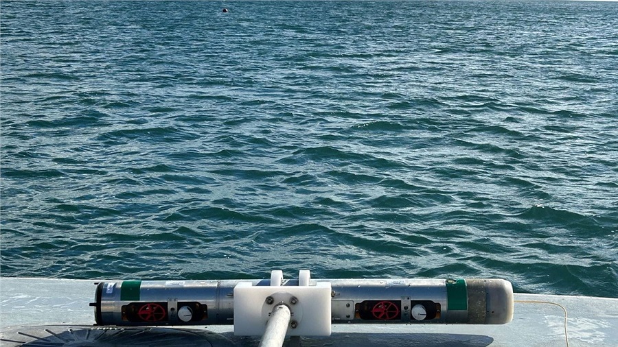 Raytheon demonstrates semi-autonomous Barracuda mine neutralisation system in open water test