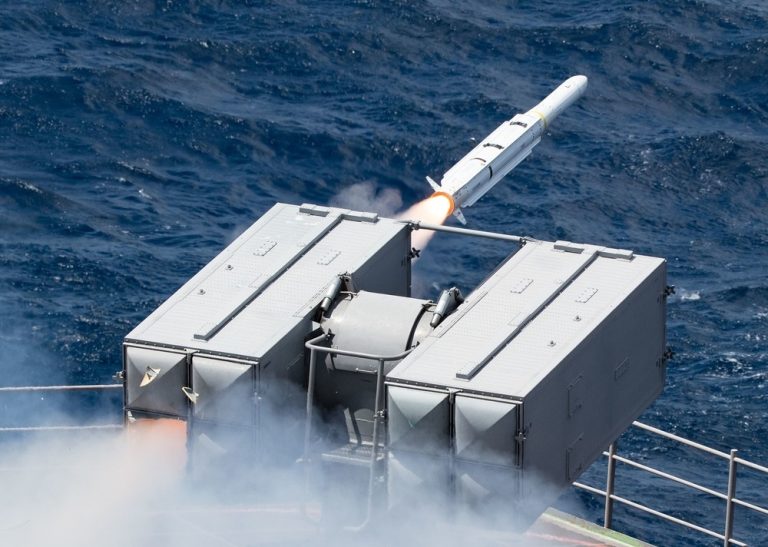 Raytheon has signed a $250 million contract with Japan’s Mitsubishi Electric Corporation (MELCO) for the licensed production of the ESSM Block 2 missile system. The agreement