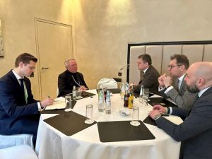 Rheinmetall talks with Ukraine about tanks and armoured vehicles