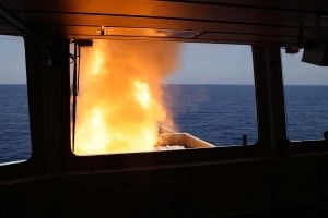 Royal Navy: HMS Diamond shoots down Houthi missile