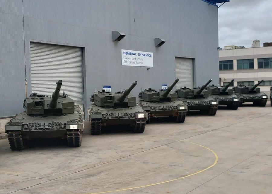Spain hands over more Leopard 2A4 main battle tanks to Ukraine