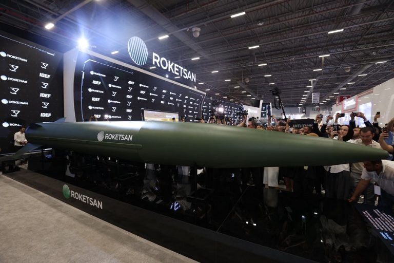 Türkiye officially introduced its first hypersonic ballistic missile