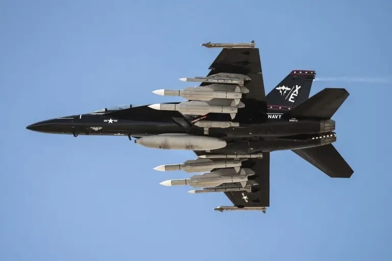U.S. Navy declares Initial Operational Capability for IRST21 sensor on F/A-18 Super Hornet