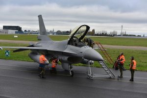 Ukrainian Air Force pilots make progress in F-16 training