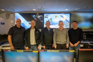 Israel Ministry of Defense (IMOD) Director General Maj. Gen. (Res.) Amir Baram visited a space facility jointly operated by Israel Aerospace Industries (IAI), the Ministry’s Directorate of Defense Research and Development (DDR&D), and the Israel Defense Forces. He was joined by IAI CEO Boaz Levy, Head of the DDR&D’s Space Directorate Avi Berger, and other senior defence establishment officials.