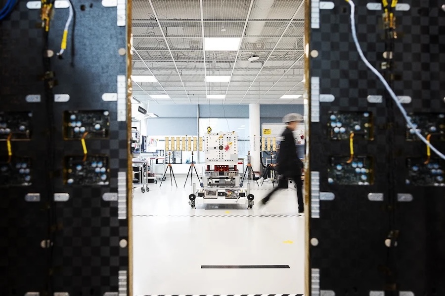 ICEYE reports strong 2025 financial results with €250 million revenue, €100 million profitability and €1.5 billion backlog