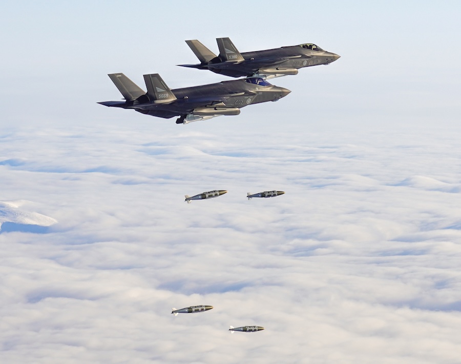 Norwegian F-35A fighters release GBU-31 JDAM bombs during NATO live-fire exercise in High North
