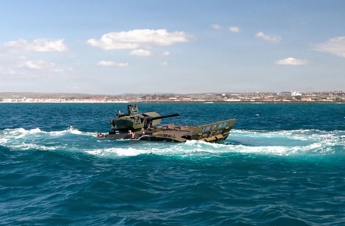 U.S. Marine Corps ARV prototypes complete first swim Tests, advancing next-generation recon vehicle program