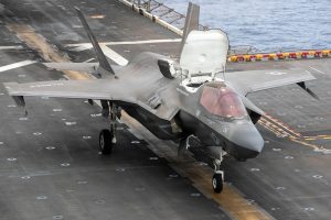 The U.S. military is preparing to accept F-35 fighter jets without onboard radars due to delays in the development of the next-generation AN/APG-85 system. The first such aircraft, an F-35B fitted with ballast instead of a radar, completed an acceptance flight in late February at Lockheed Martin’s facility in Fort Worth, Texas.