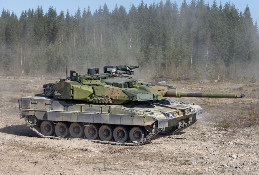 Norway receives first Leopard 2A8 tanks at Rena camp as part of Army modernisation under NATO targets
